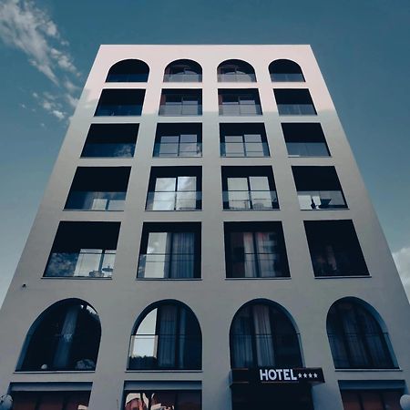 Bounty Hotel โกเลม ภายนอก รูปภาพ
