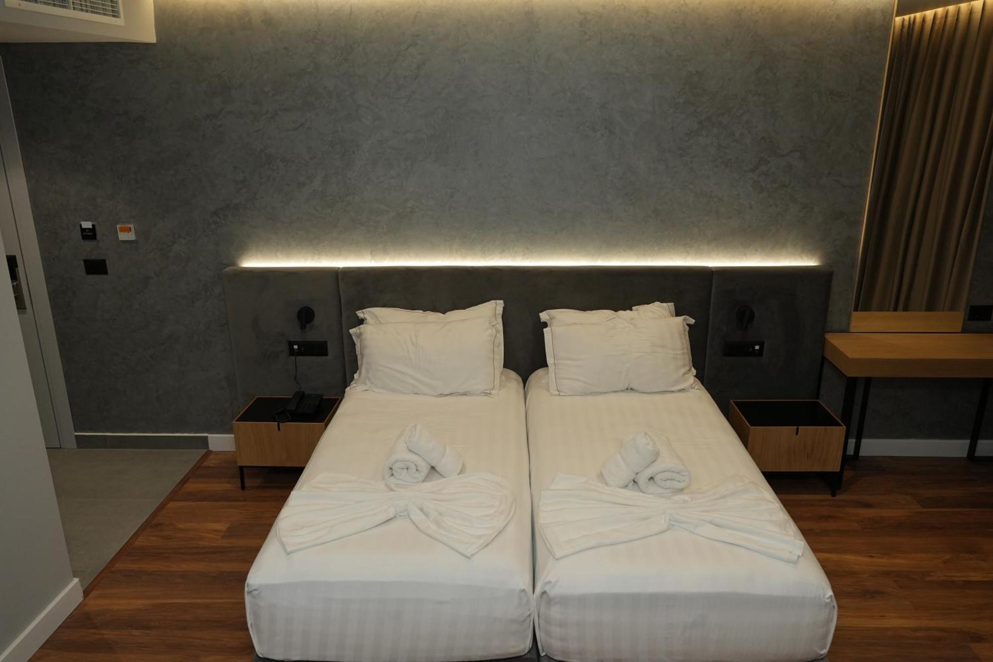 Bounty Hotel โกเลม ภายนอก รูปภาพ