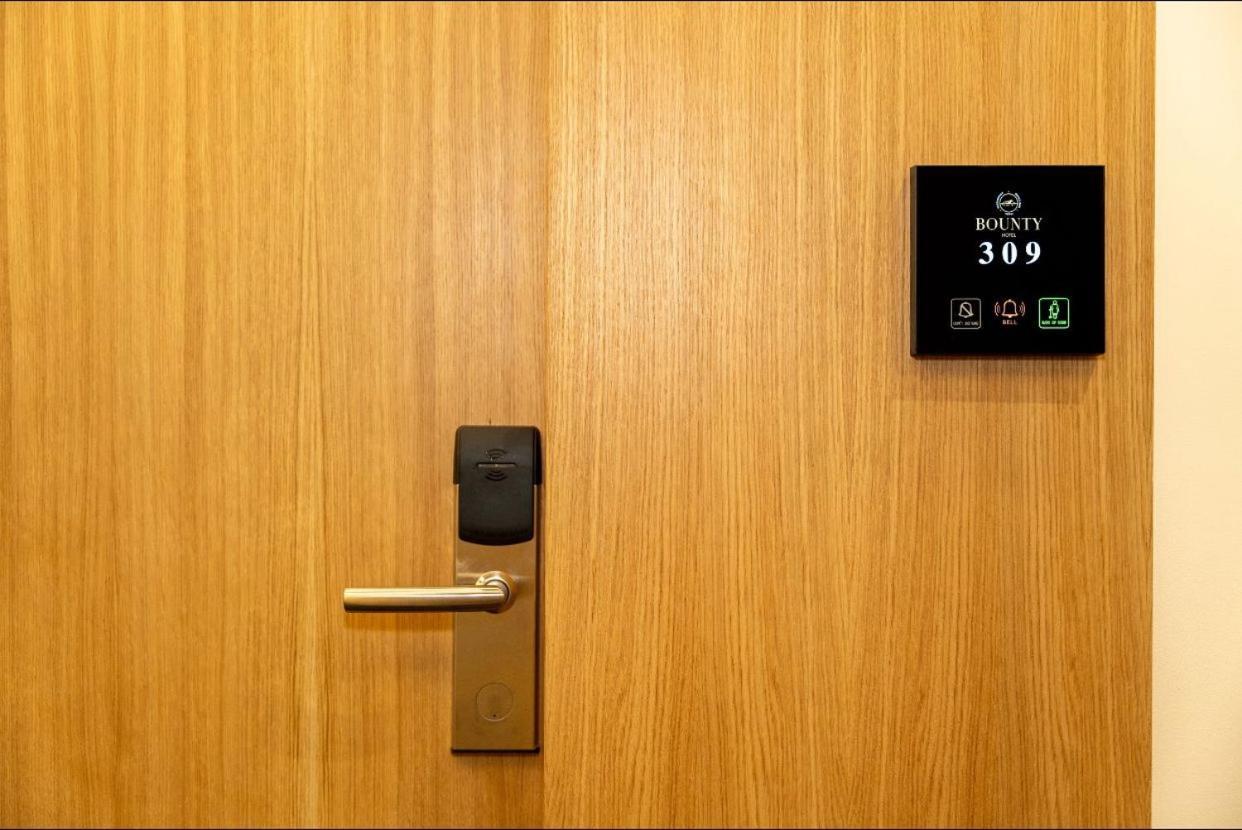 Bounty Hotel โกเลม ภายนอก รูปภาพ