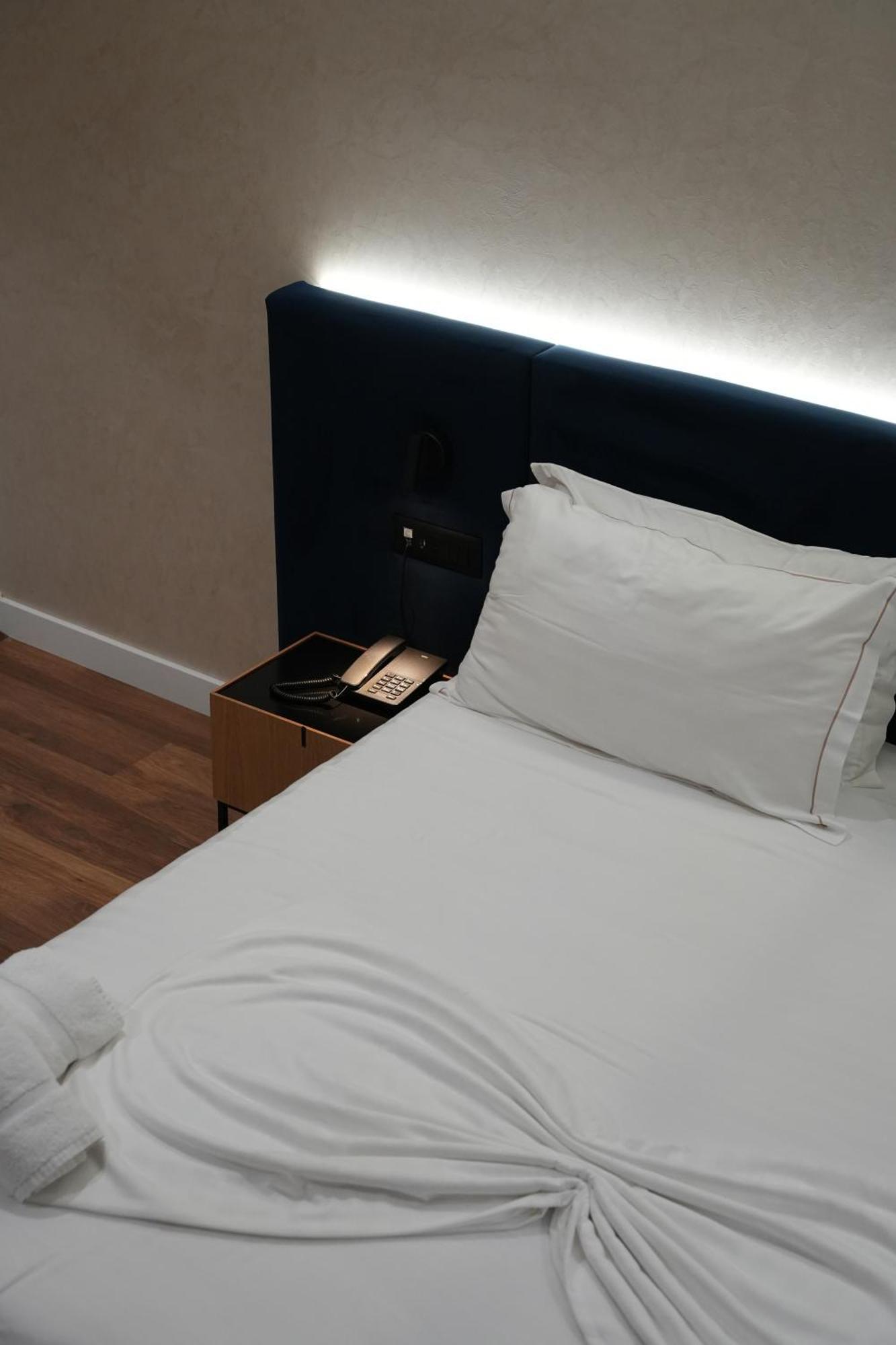 Bounty Hotel โกเลม ภายนอก รูปภาพ